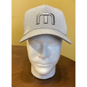 Travis Mathew Light Gray Adjustable Golf Hat Snapback‎ Gray Logo Cap